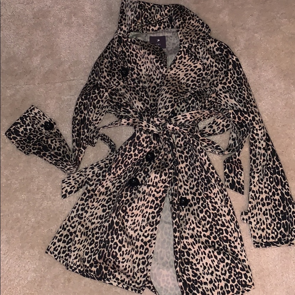 Cheetah trenchcoat